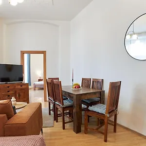 Aparthotel Narodni - Old Town, Prag